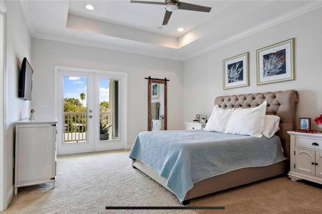 Luxurious Modern Townhouse Right Across Beach!! Table Tennis St. Pete Beach Eksteriør bilde