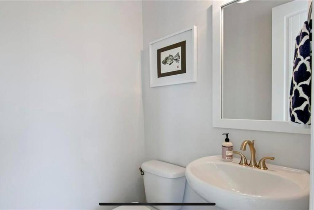 Luxurious Modern Townhouse Right Across Beach!! Table Tennis St. Pete Beach Eksteriør bilde