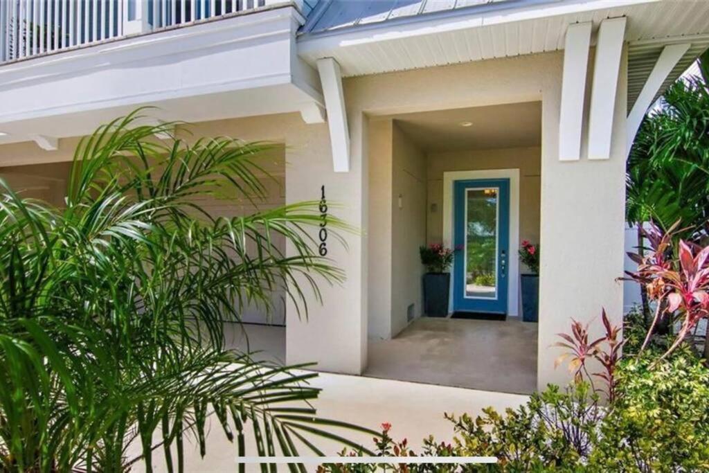 Luxurious Modern Townhouse Right Across Beach!! Table Tennis St. Pete Beach Eksteriør bilde